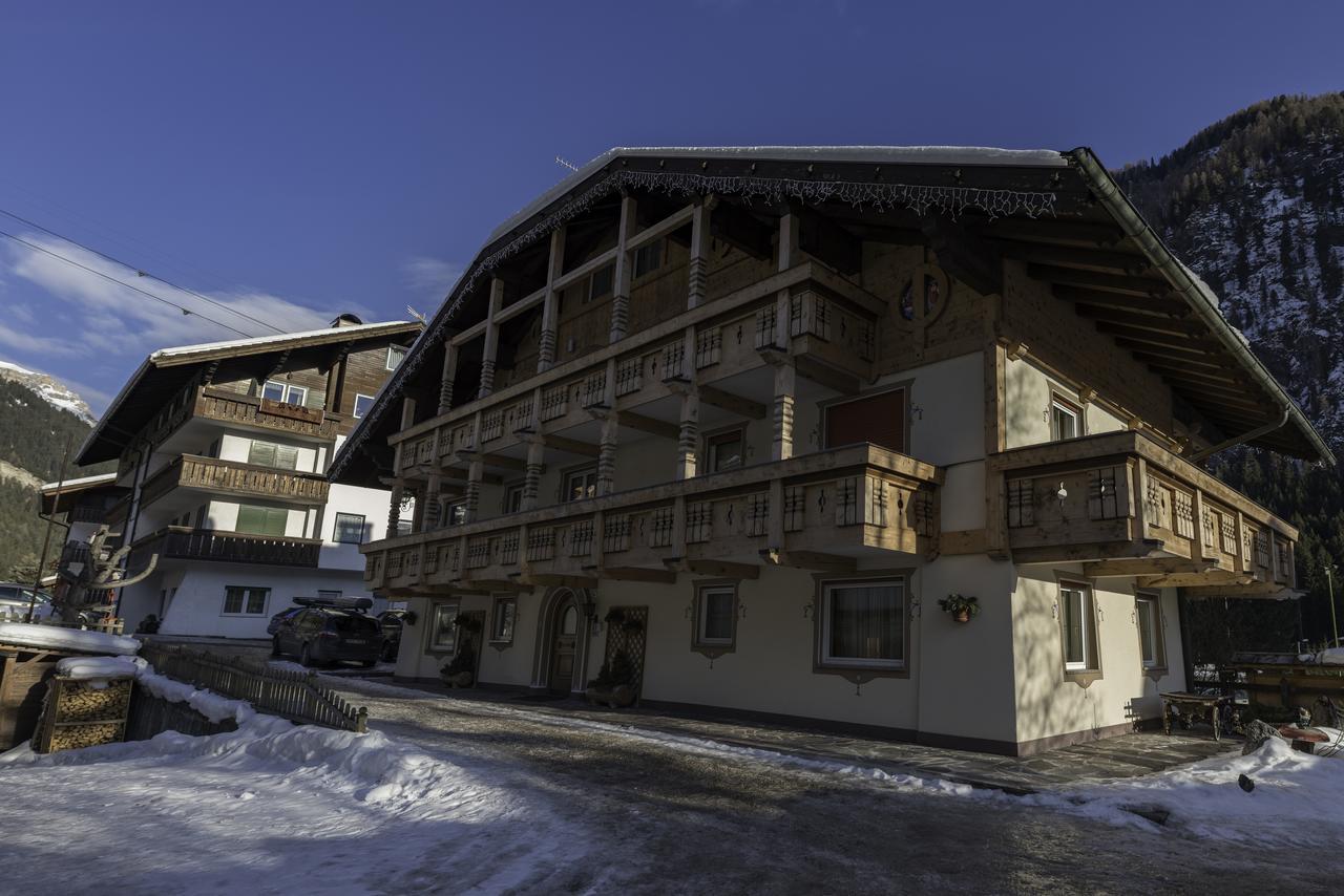 Appartamenti Ladina Campitello di Fassa Eksteriør bilde