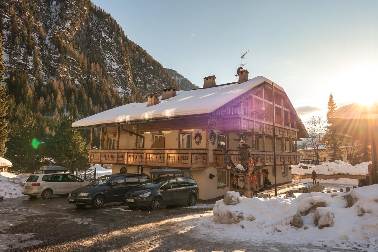 Appartamenti Ladina Campitello di Fassa Eksteriør bilde